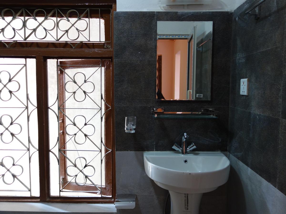 Bodhi Apartment Hotel Baudhatinchule Екстер'єр фото